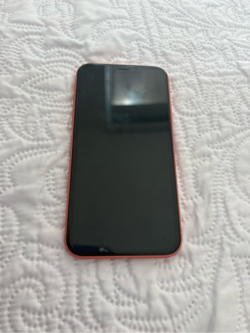 IPHONE XR IN ORANGE COLOR
UNLOCKED
 WORKS BUT BATTERY PROBLEM - Picture 3 of 7